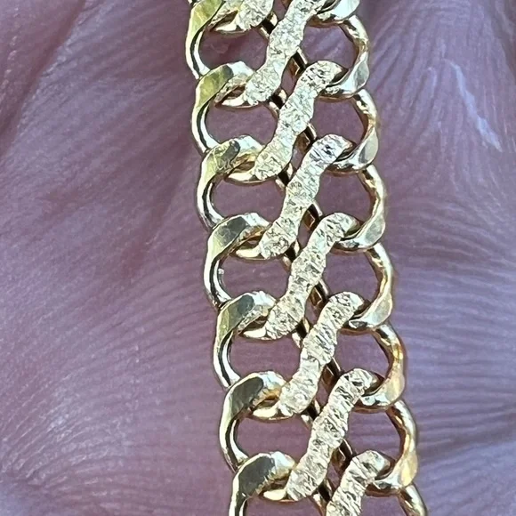 Vintage Gold Chain Bracelet - Picture 4 of 5